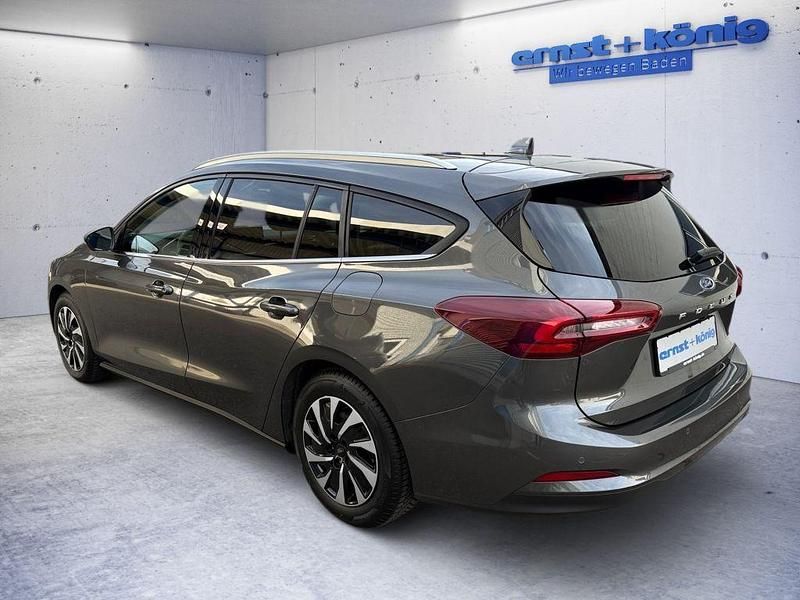 Gebraucht Ford Focus 116 PS (85 kW) 2025 Grau Limousine