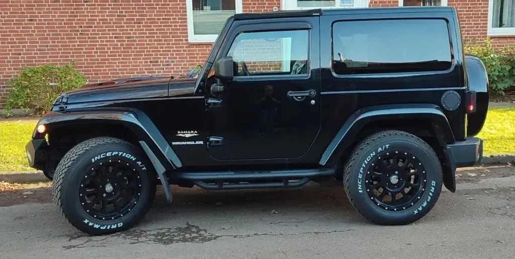 Gebraucht Jeep Wrangler Sahara 200 PS (147 kW) 2011 Schwarz SUV