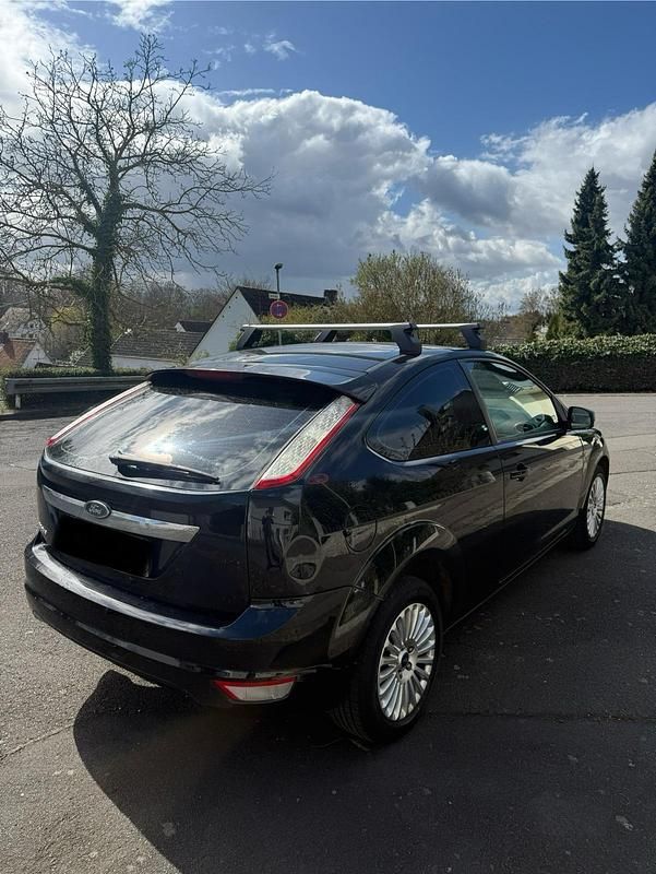 Gebraucht Ford Focus 145 PS (106 kW) 2008 Schwarz Kleinwagen