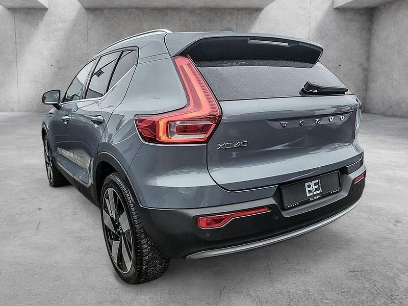 Gebraucht Volvo XC40 Plus 261 PS (191 kW) 2022 Grau SUV