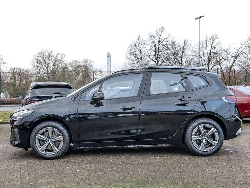 Gebraucht BMW 218 Efficient Dynamics 136 PS (100 kW) 2022 Schwarz Van / Kleinbus