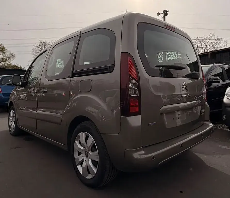 Gebraucht Citroën e-Berlingo SELECTION 120 PS (88 kW) 2015 Braun Kombi