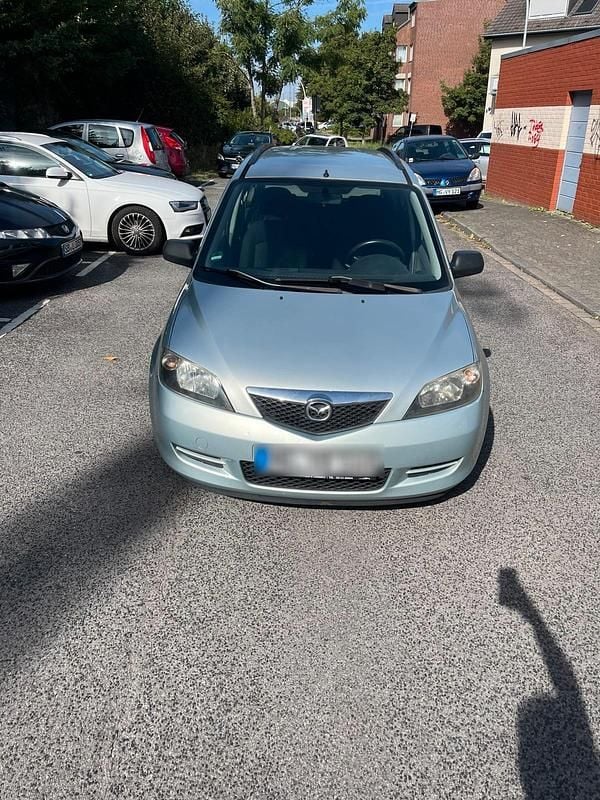 Andere farben Gebraucht 2004 Mazda 2 Kleinwagen | 900 € - Bild 1/4