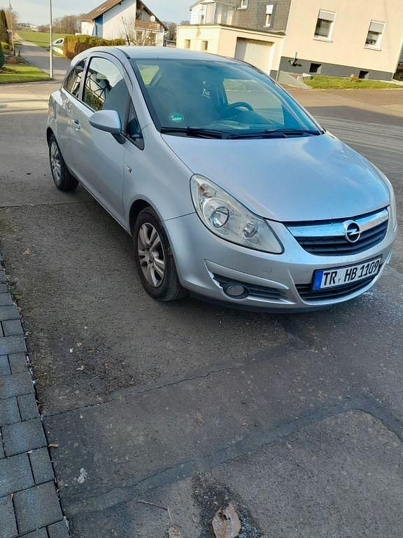 Gebraucht Opel Corsa 90 PS (66 kW) 2008 Silber Kleinwagen