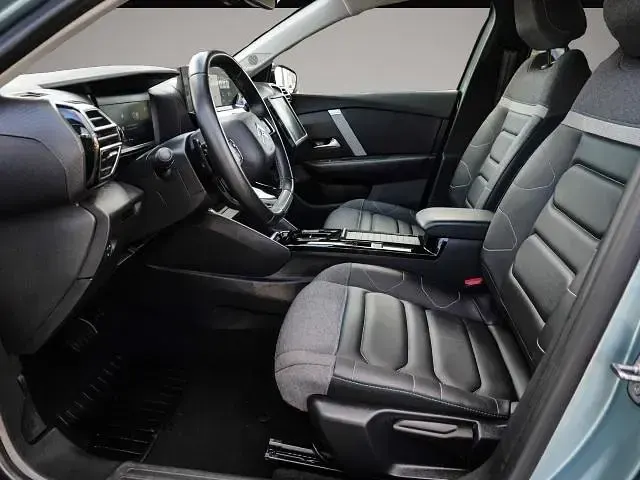 Gebraucht Citroën C4 Shine 131 PS (96 kW) 2023 Manufacturer SUV