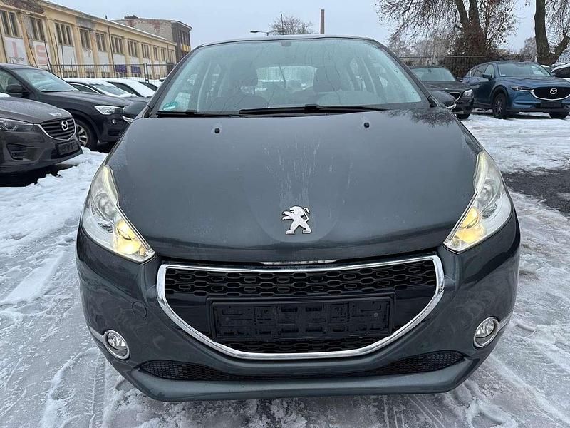 Gebraucht Peugeot 208 Active 82 PS (60 kW) 2013 Grau Kleinwagen