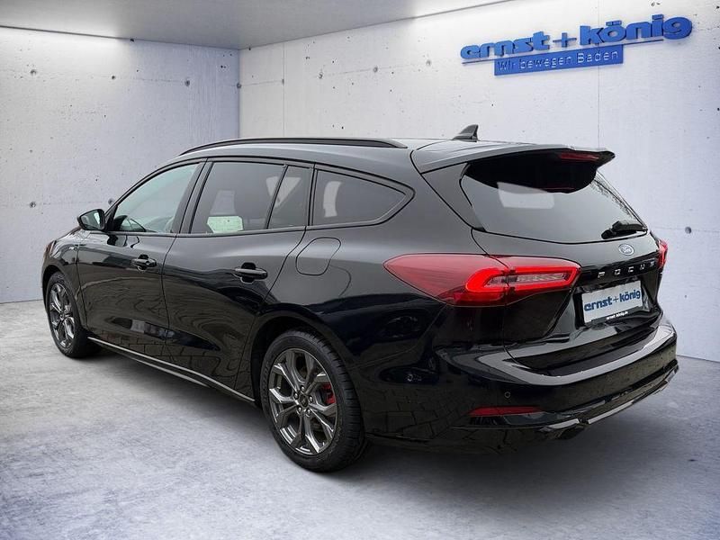 Gebraucht Ford Focus ST-Line X 125 PS (91 kW) 2023 Schwarz Limousine