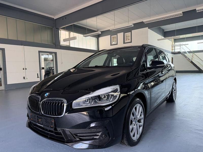 Schwarz Gebraucht 2020 BMW 225 Active Tourer Advantage Van / Kleinbus | 14.900 € (Fairer Preis) - Bild 1/4