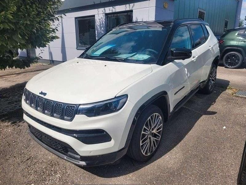 Weiß Neu 2025 Jeep Compass Summit SUV | 59.811 € - Bild 1/4