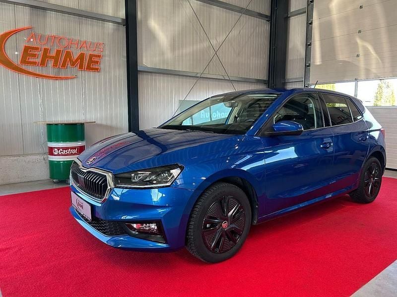 Gebraucht Skoda Fabia Style 95 PS (69 kW) 2022 Raceblau metallic Kleinwagen