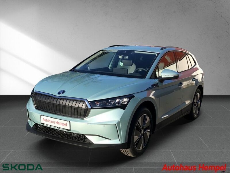 Silber Gebraucht 2024 Skoda Enyaq iV Loft SUV | 32.990 € (Fairer Preis) - Bild 1/4