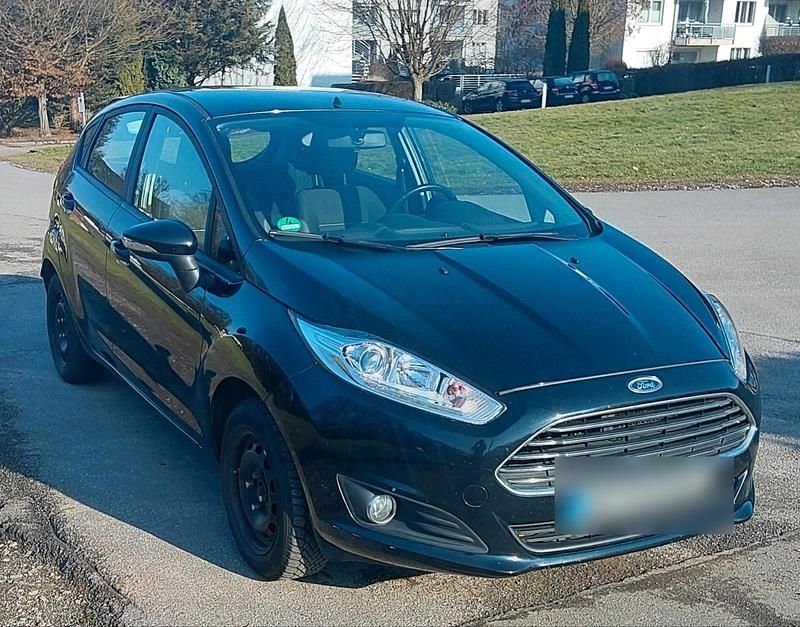 Gebraucht Ford Fiesta 100 PS (73 kW) 2015 Schwarz Kleinwagen