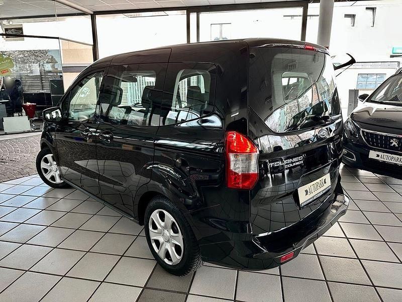 Gebraucht Ford Tourneo Courier Trend 101 PS (74 kW) 2017 Schwarz Van / Kleinbus