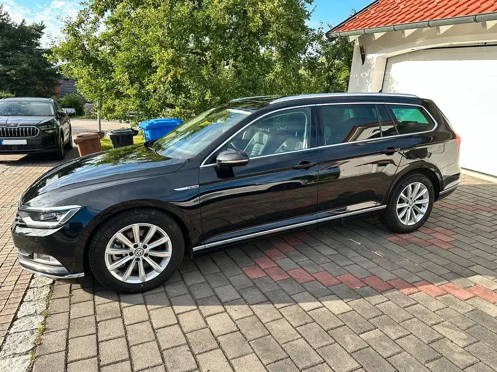 Gebraucht VW Passat Highline 239 PS (175 kW) 2016 Schwarz Kombi