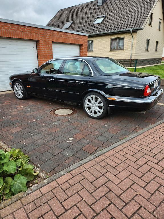 Schwarz Gebraucht 2004 Jaguar XJ6 Limousine | 15.990 € (Teuer) - Bild 1/4