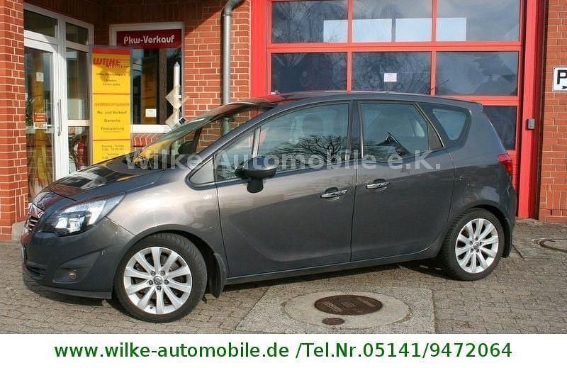 Gebraucht Opel Meriva Innovation 140 PS (102 kW) 2013 Grau Van / Kleinbus