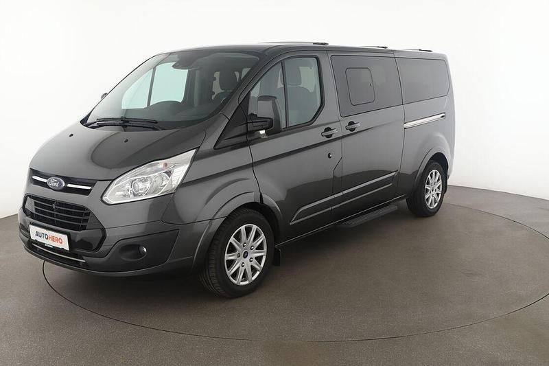 Grau Gebraucht 2017 Ford Tourneo Titanium Van / Kleinbus | 23.250 € (Superpreis) - Bild 1/3