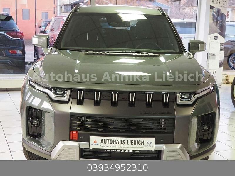 Gebraucht KGM Torres Quartz 163 PS (119 kW) 2024 Grün SUV