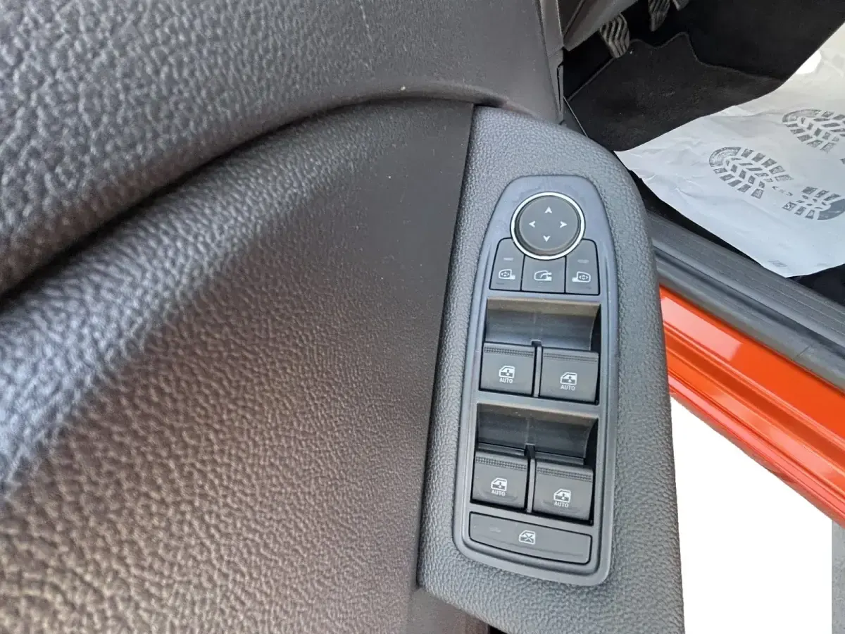 Gebraucht Renault Clio Evolution 67 PS (49 kW) 2024 Orange Kleinwagen