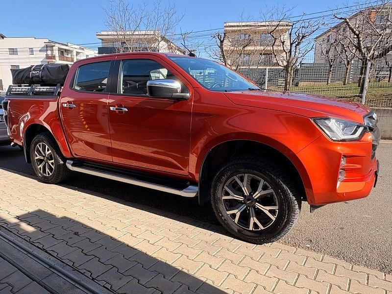 Gebraucht Isuzu D-Max 163 PS (119 kW) 2024 Orange Pickup