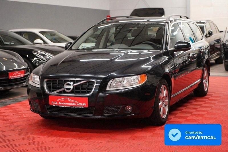 Gebraucht Volvo V70 114 PS (83 kW) 2012 Schwarz Kombi