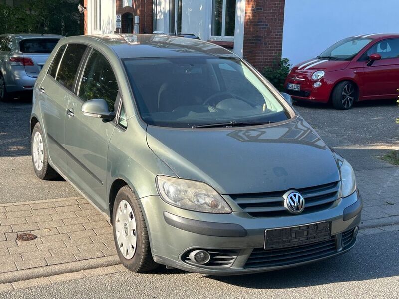 Grün Gebraucht 2005 VW Golf Plus Cross Trendline Van / Kleinbus | 2.000 € (Etwas zu teuer) - Bild 1/4