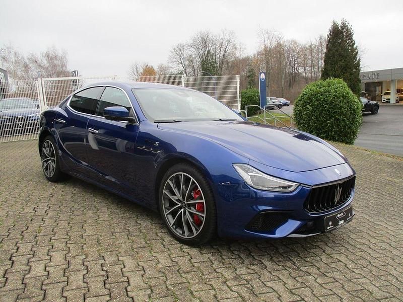 Gebraucht Maserati Ghibli 430 PS (316 kW) 2021 Blau Limousine