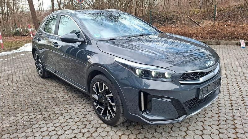 Gebraucht Kia XCeed Vision 136 PS (100 kW) 2022 Grau SUV