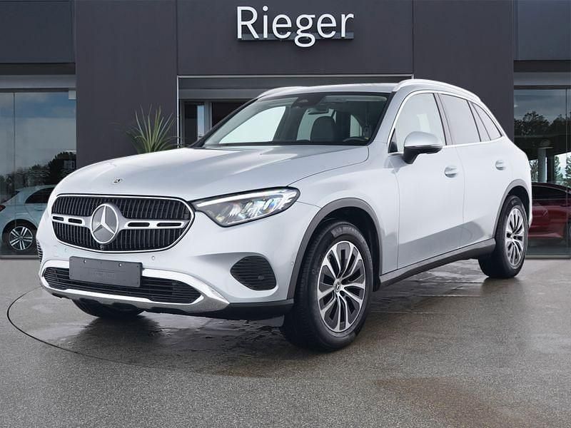 Silber Gebraucht 2024 Mercedes GLC200 Avantgarde SUV | 47.439 € (Guter Preis) - Bild 1/4
