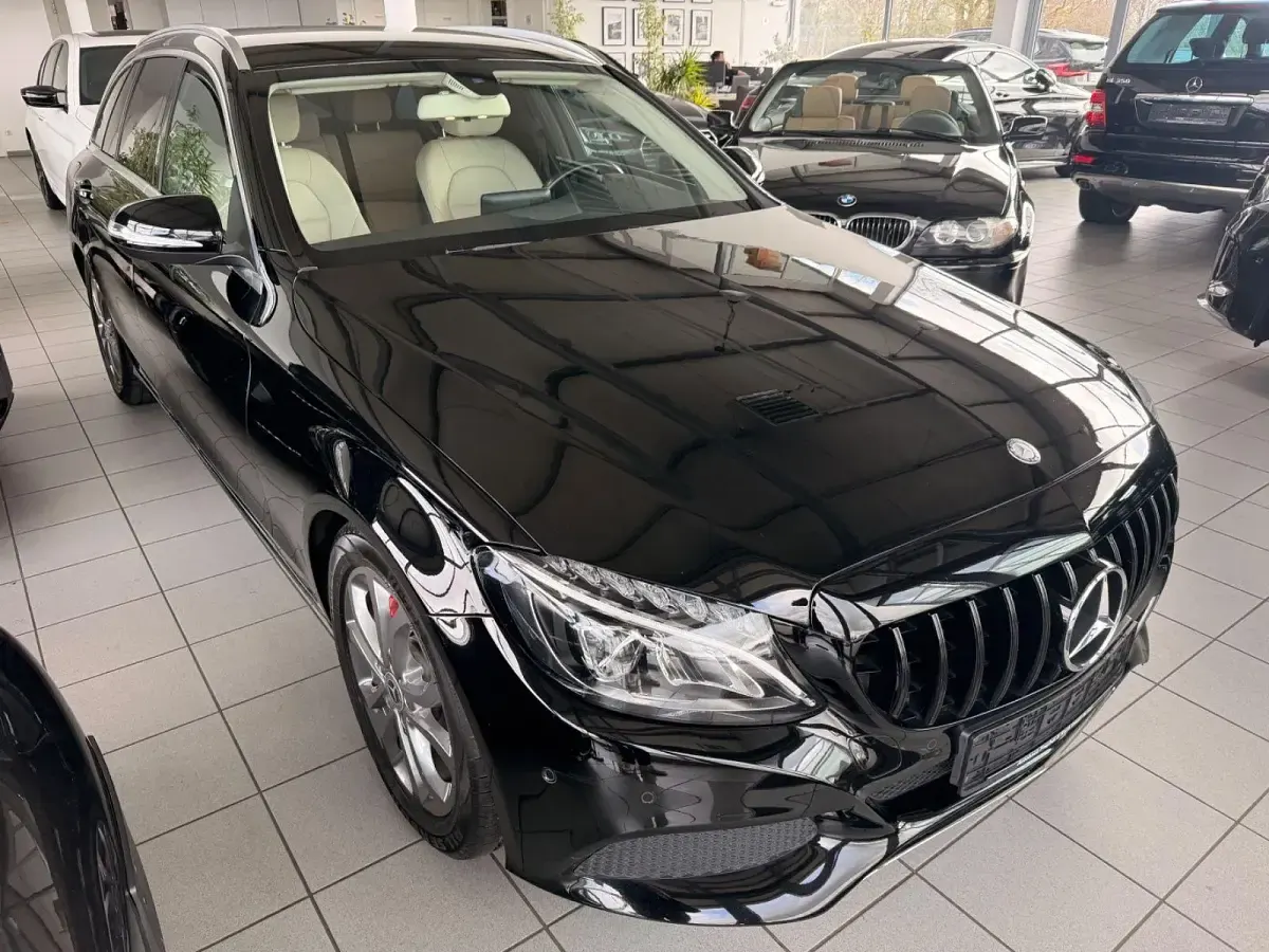 Gebraucht Mercedes C220 170 PS (125 kW) 2015 Schwarz Kombi