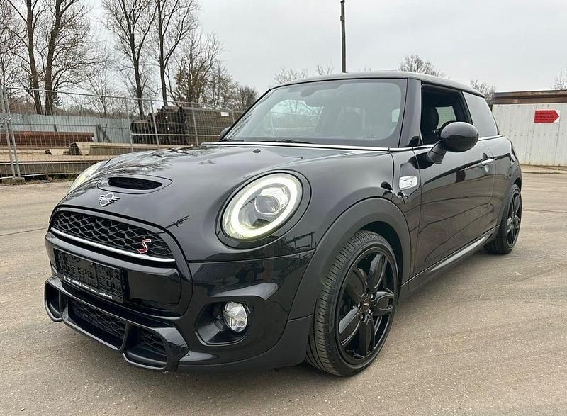 Schwarz Gebraucht 2019 Mini Cooper S Kleinwagen | 19.400 € (Etwas zu teuer) - Bild 1/4