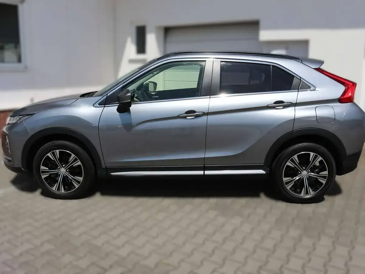 Gebraucht Mitsubishi Eclipse Cross Edition 163 PS (119 kW) 2019 Platinumgrau SUV