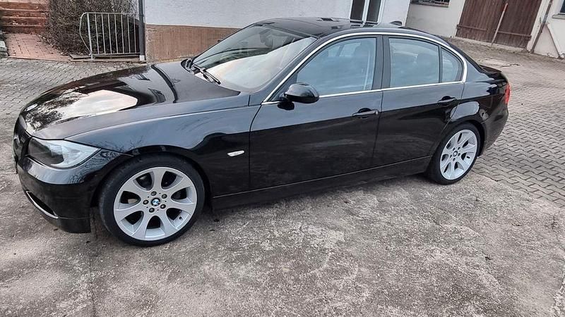 Schwarz Gebraucht 2005 BMW 325 M Sport Limousine | 6.600 € (Guter Preis) - Bild 1/4