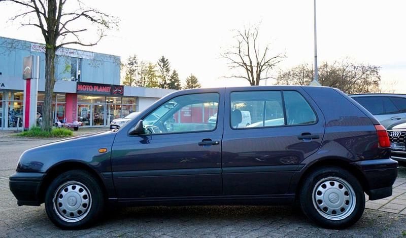 Gebraucht VW Golf III 75 PS (55 kW) 1996 Violett Limousine