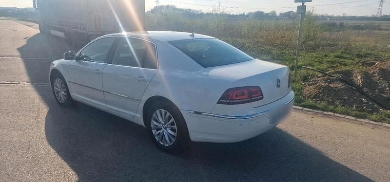 Usado VW Phaeton 239 HP (175 kW) 2013 Branco Sedan