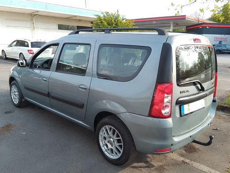 Second-hand Dacia Logan 105 CP (77 kW) 2012 Gri Break