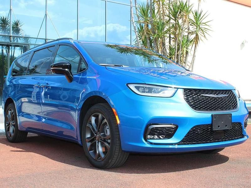 Nowe Chrysler Pacifica 291 KM (214 kW) 2026 Niebieski Van