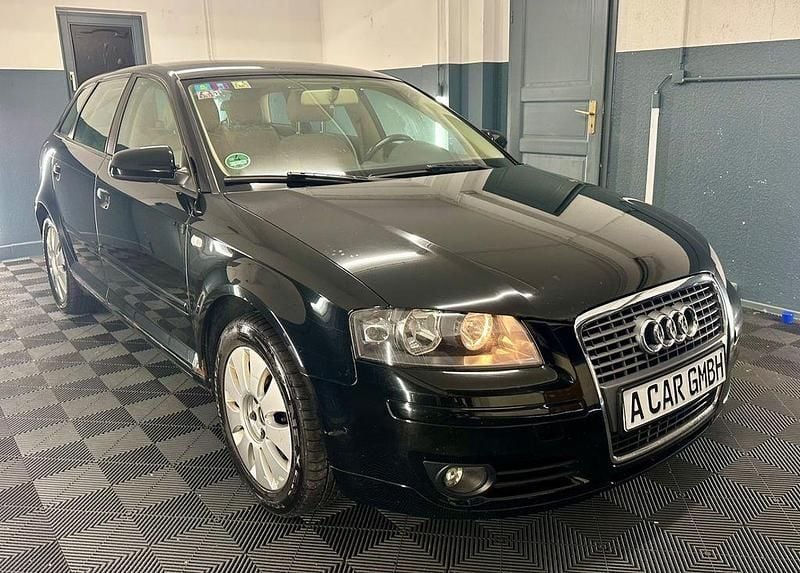 Schwarz Gebraucht 2006 Audi A3 Sportback Attraction Limousine | 3.290 € (Guter Preis) - Bild 1/4