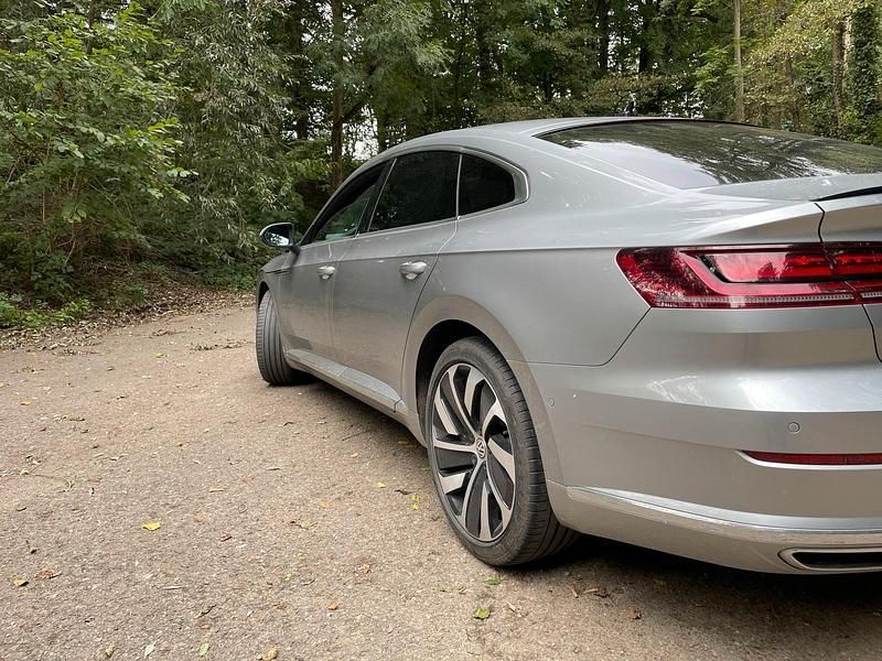 Gebraucht VW Arteon R-line 190 PS (139 kW) 2019 Silber Kleinwagen