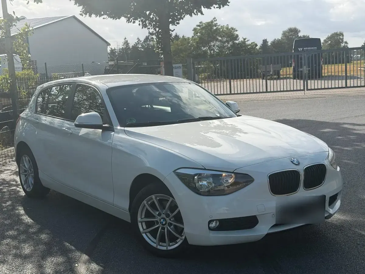 Gebraucht BMW 116 136 PS (100 kW) 2014 Weiß Kleinwagen