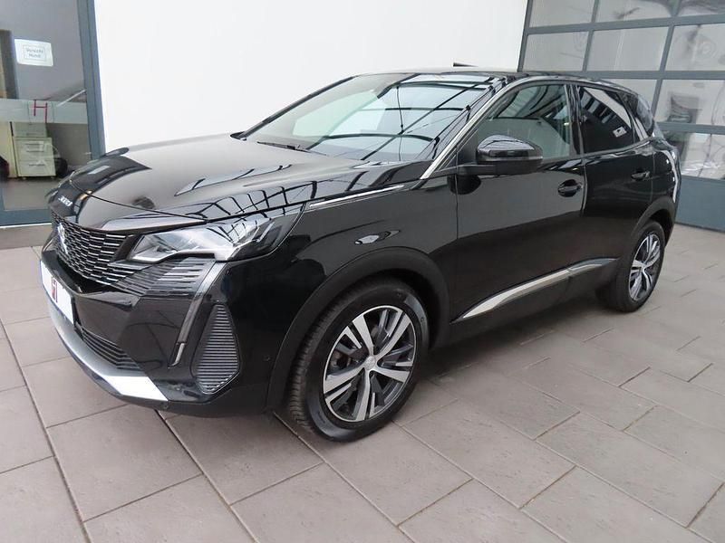 Schwarz Gebraucht 2023 Peugeot 3008 Allure SUV | 19.985 € (Guter Preis) - Bild 1/4