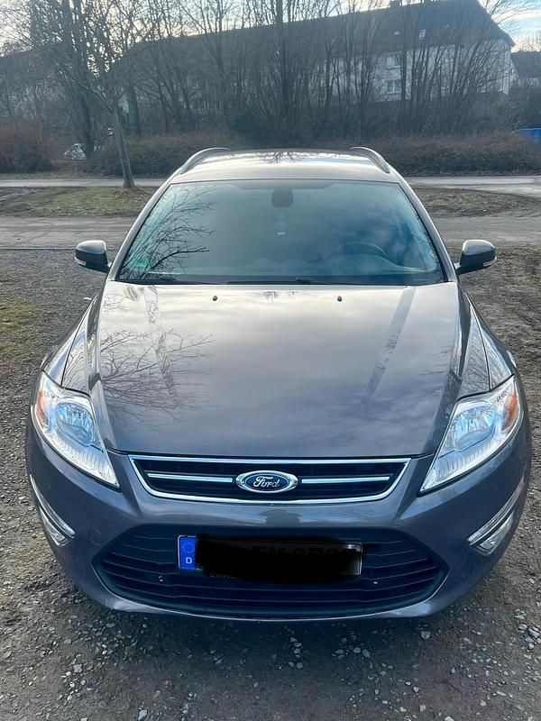 Braun Gebraucht 2013 Ford Mondeo Kombi | 6.000 € (Superpreis) - Bild 1/4