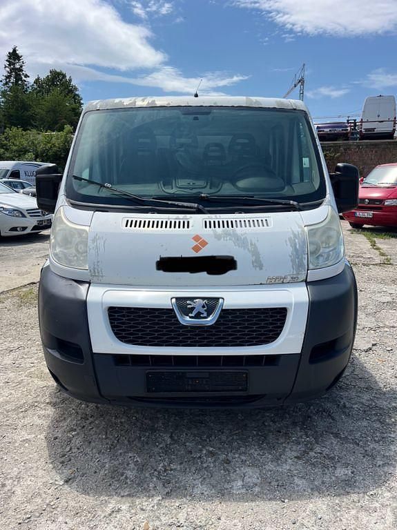 Gebraucht Peugeot Boxer 177 PS (130 kW) 2013 Weiß Van