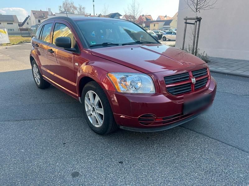 Gebraucht Dodge Caliber 150 PS (110 kW) 2010 Rot Kleinwagen