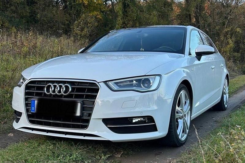 Weiß Gebraucht 2013 Audi A3 S-Line Limousine | 14.900 € (Etwas zu teuer) - Bild 1/4