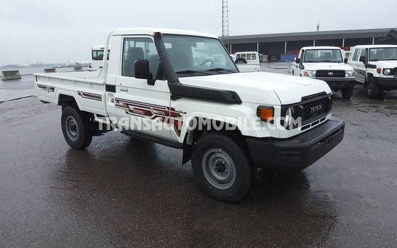 Weiß Neu 2025 Toyota Land Cruiser SUV | 44.900 € (Superpreis) - Bild 1/3
