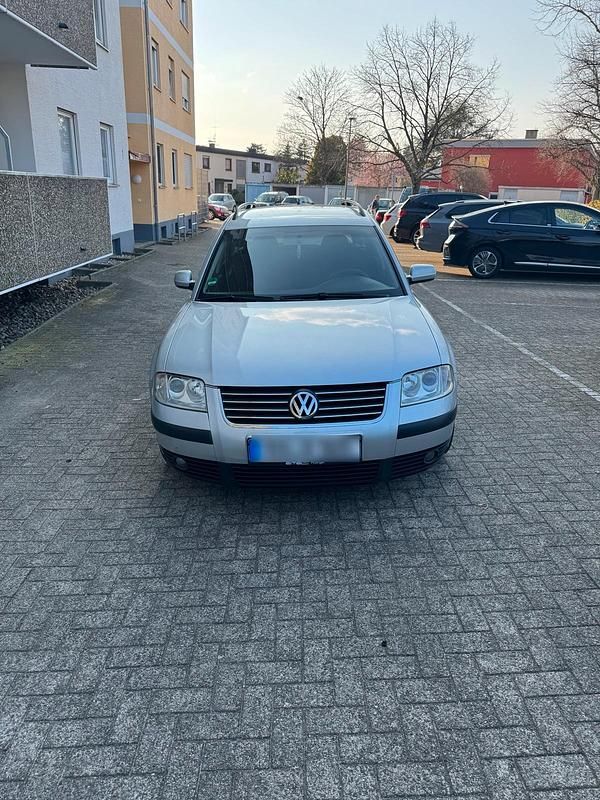 Usata VW Passat 131 CV (96 kW) 2004 Argento Station wagon