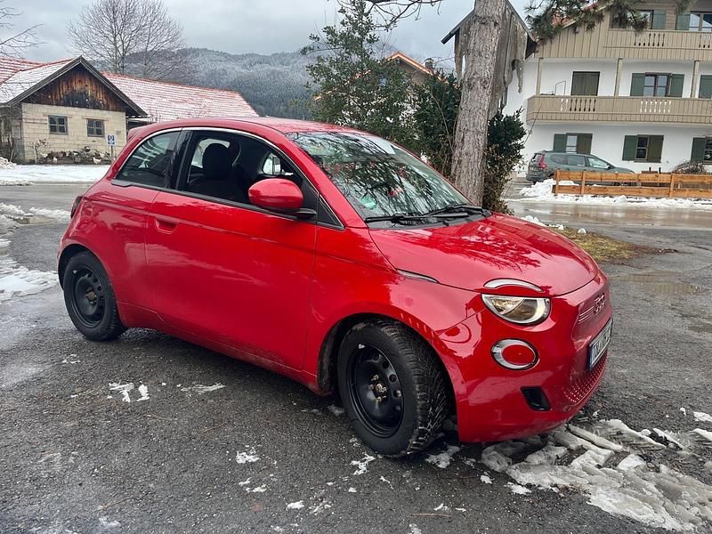 Gebraucht Fiat 500e 43 kW (59 PS) 2023 Rot Kleinwagen