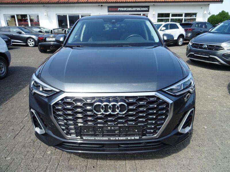 Grau Gebraucht 2024 Audi Q3 S-Line SUV | 35.990 € (Guter Preis) - Bild 1/4