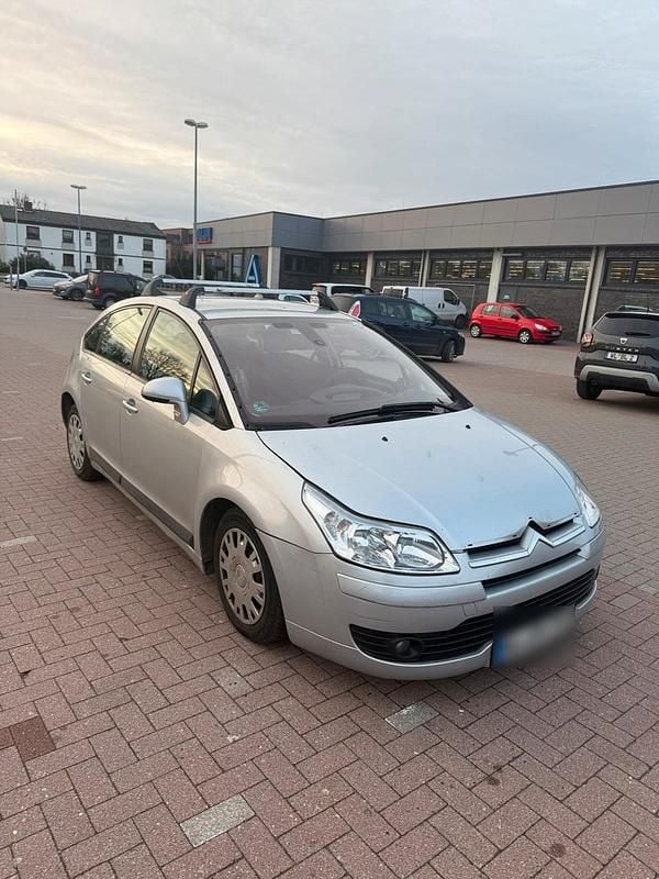 Second-hand Citroën C4 109 CP (80 kW) 2006 Argintiu Hatchback